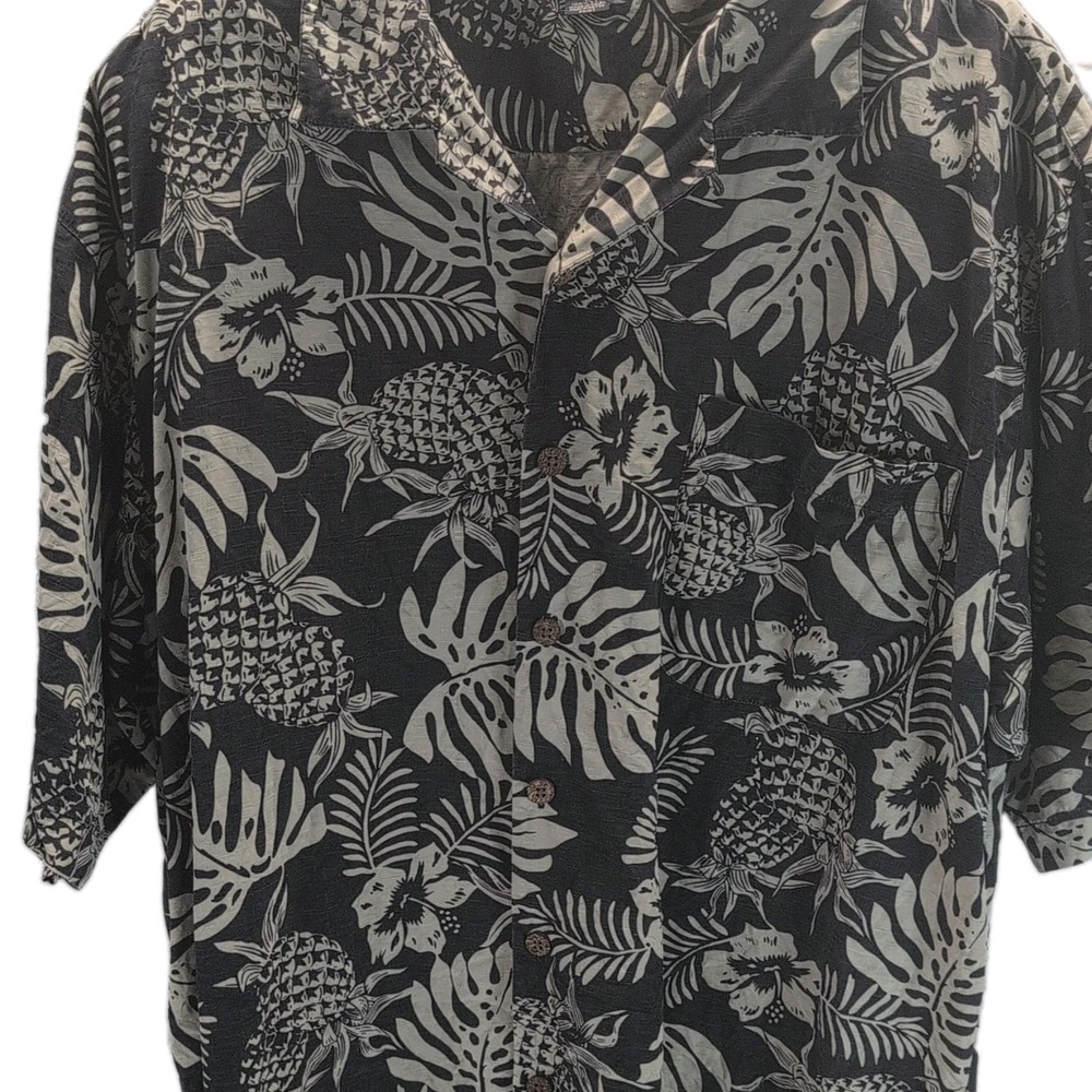 Tommy Bahama Men's L Silk Tropical Pineapple Print SS Spread Collar Relaxed